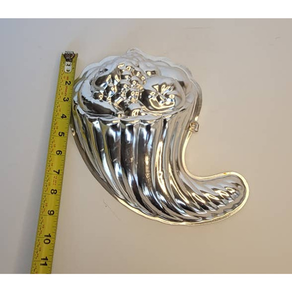 Vintage Copper Jello Mold Cornucopia - Picture 2 of 7